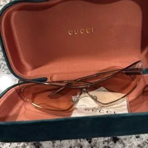 Gucci | Accessories | Gucci Unisex Vintage Brown Sunglasses  display picture 2